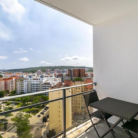 Whome Family Condo - Urban Retreat With Parking, Ac, Elevator In Great Location Lisboa Exterior foto