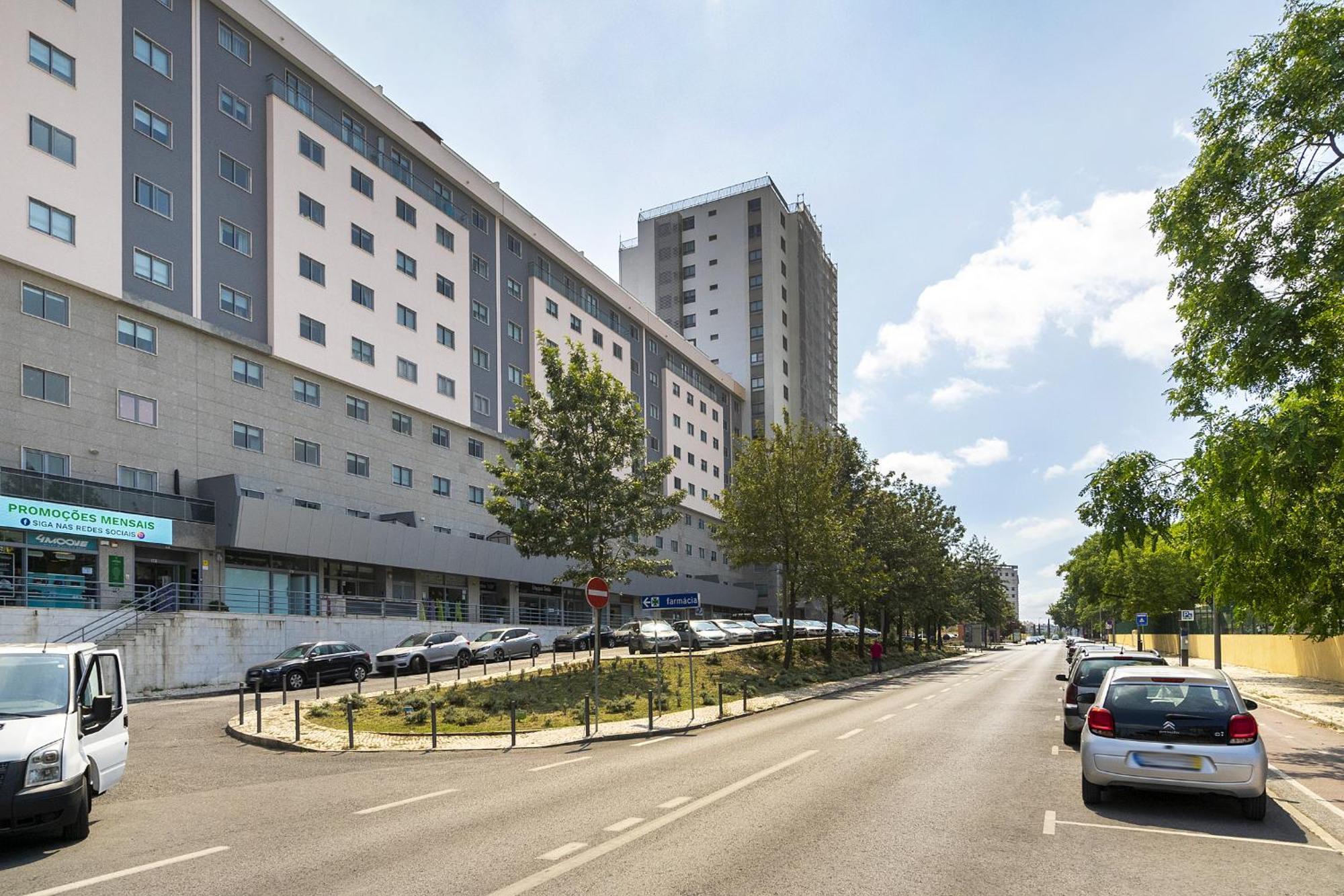 Whome Family Condo - Urban Retreat With Parking, Ac, Elevator In Great Location Lisboa Exterior foto