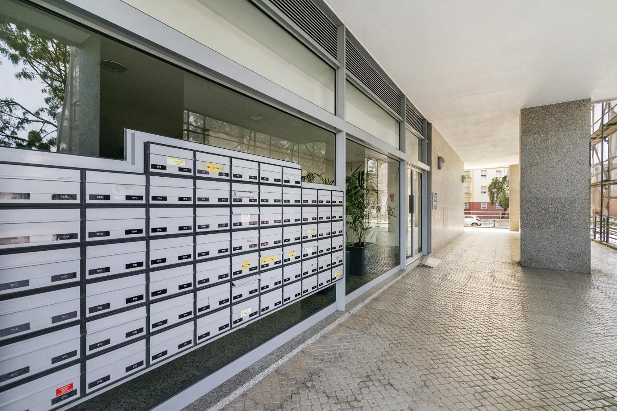 Whome Family Condo - Urban Retreat With Parking, Ac, Elevator In Great Location Lisboa Exterior foto